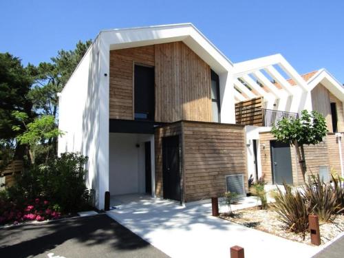 Résidence Margalex - Maison mitoyenne dans belle résidence neuve, piscine collective à Lacanau Océan MAE-0681