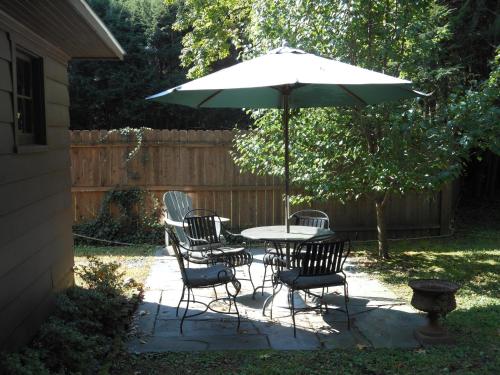 Κήπος έξω από το The Carriage House Loft