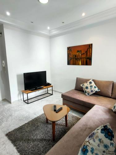 luxurious and cosy apartment close to tunsia mall lac 2