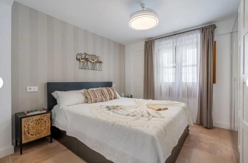 Casa al Andalus - Chic, serene, and Posh Center City Pad