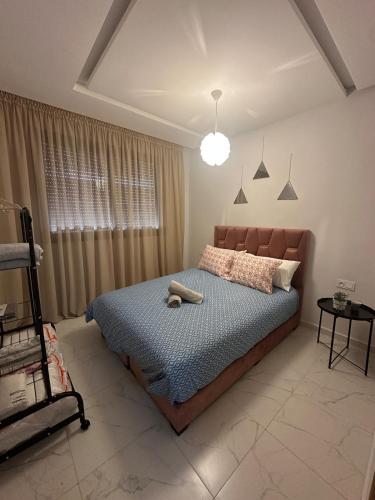 Postel nebo postele na pokoji v ubytování Sublime Cozy Chic Studio Condo in Downtown Casablanca
