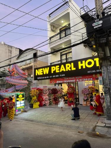 a new pearl hot store in a city at New Pearl Hotel HCM in Ho Chi Minh City