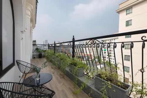 Un balcón o terraza de Nature Hanoi Hotel