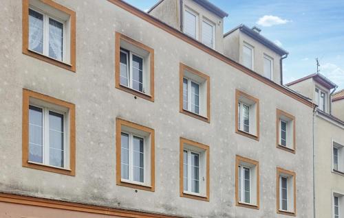 1 Bedroom Amazing Apartment In Koszalin