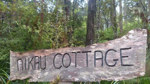 Imagen de la galería de Nikau Cottage, Te Arai, Northland NZ, en Mangawhai