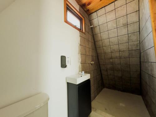 Koupelna v ubytování Arena Hostel