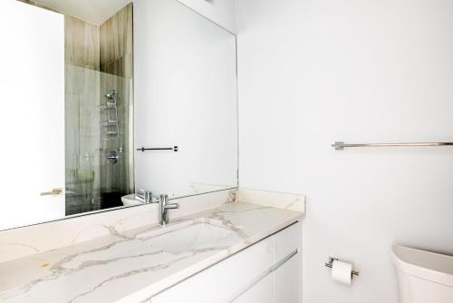 Koupelna v ubytování Blueground The Loop elevator nr Willis Tower CHI-1239