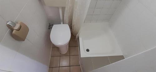 2-Rent Group Hostel Apartments EVE74にあるバスルーム