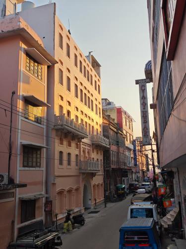 a view of a city street with buildings at Gauri Gangaa in Haridwār