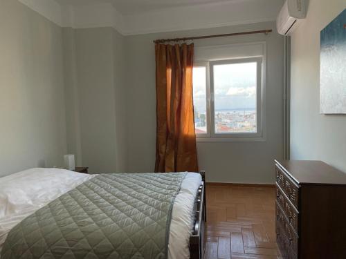 2 bedroom apt with a sea view
