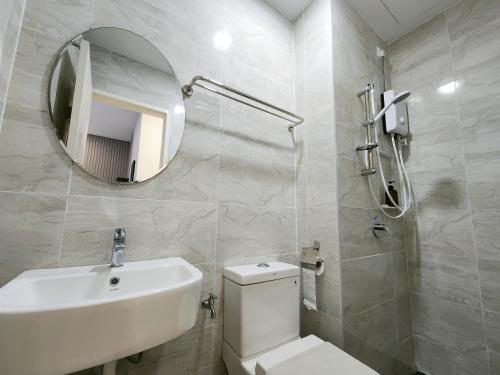 Ένα μπάνιο στο SKS Pavillion Suites