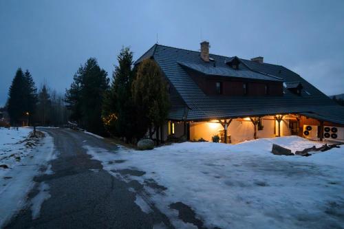 Penzion Farma U Mauritzů, Stožec 42, Stožec, 38444, Czech Republic v zimě