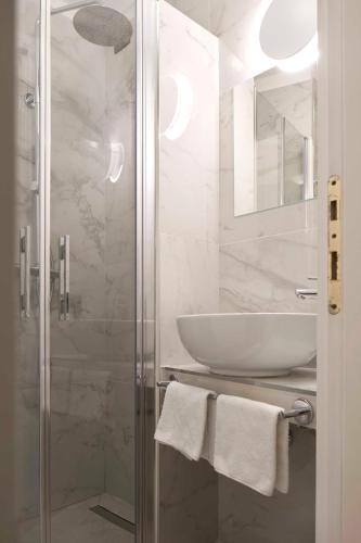 Un baño de Hotel Do Pozzi