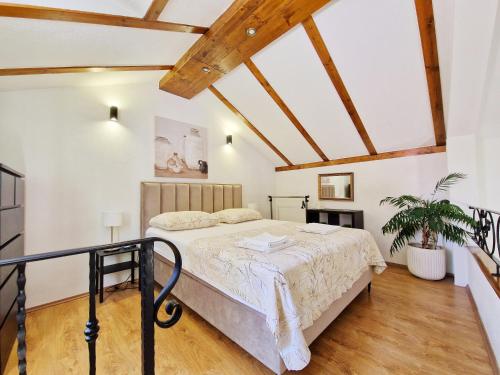 Beautiful apartment Bačvice