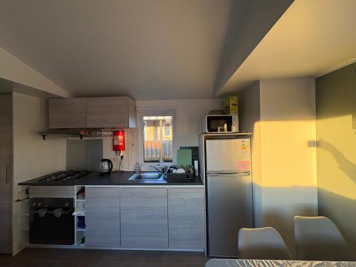 Dapur atau dapur kecil di Home Sweet Home Domaine du Litteau