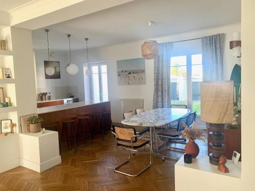 Photo de la galerie de l'établissement Maison de charme a Biarritz proche plage et commerces, à Biarritz