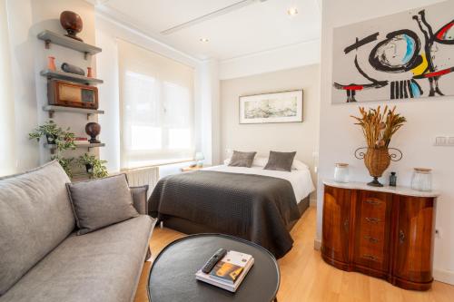 Un lugar para sentarse en Estudio reformado en Puerto Chico Santander