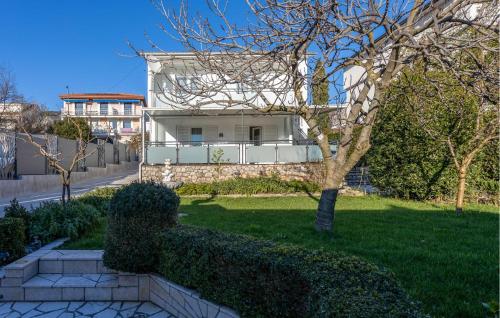 Beautiful Home In Selce With Wifi