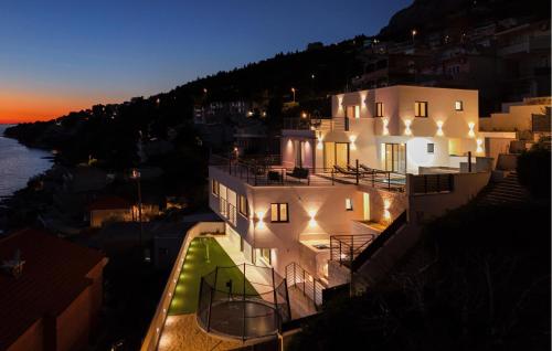 Φυσικό τοπίο κοντά σε αυτή η παραθεριστική κατοικία