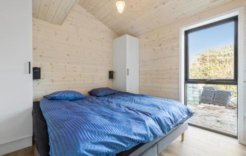 Katil atau katil-katil dalam bilik di Stunning Home In Dronningmølle