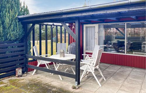 Balkón nebo terasa v ubytování 4 Bedroom Lovely Home In Væggerløse