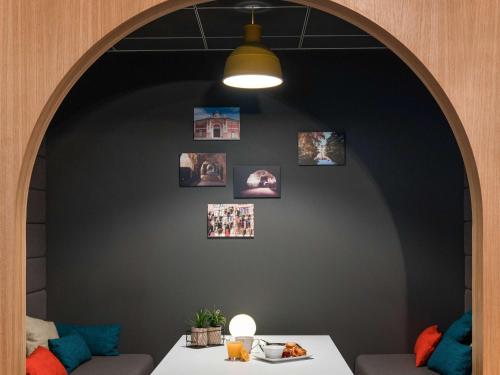 Фотография из галереи ibis Styles Chalons en Champagne Centre в Шалон-ан-Шампань