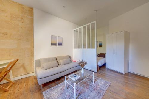 Photo de la galerie de l'établissement Studio spacieux avec pierre apparente Bordeaux, à Bordeaux