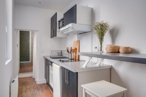 Photo de la galerie de l'établissement Studio spacieux avec pierre apparente Bordeaux, à Bordeaux