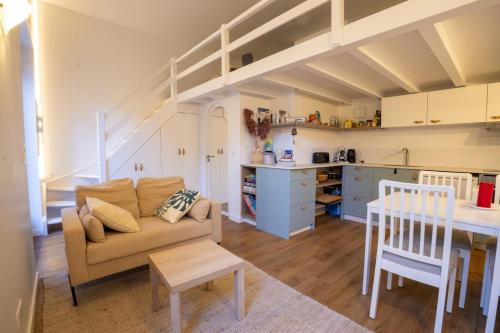 ครัวหรือมุมครัวของ Studio 3 personnes avec terrasse 50 m de la Grande Plage Biarritz Surf