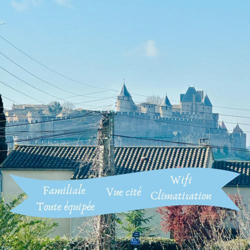 Maison chaleureuse vue cité