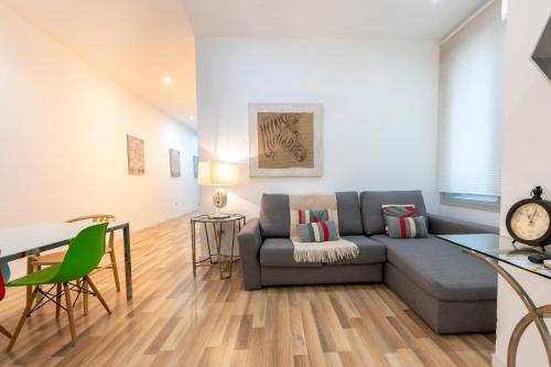For You Rentals NEW Design Apartment TEMPORAL Puerta del Sol PRE104A