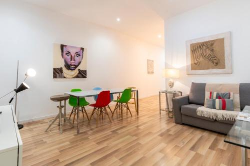 For You Rentals NEW Design Apartment TEMPORAL Puerta del Sol PRE104A