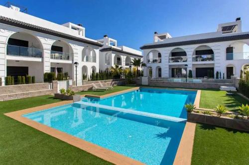 Sunset Paradise - Sleeps 4 Pool Terrace & Views