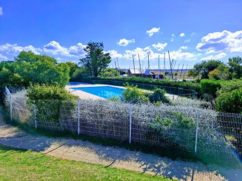 Appartement pour 5 pers. avec terrasse et accès piscine à Arzon - FR-1-639-17