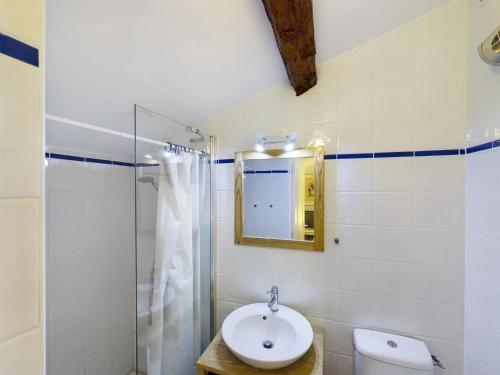 Koupelna v ubytování Les Petites Ecuries - Gîte Ponpon