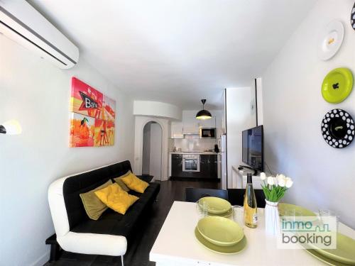 Arquus Beach Salou , climatizado y con piscina