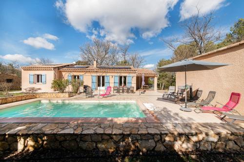 Montgit - Piscine grand jardin parking