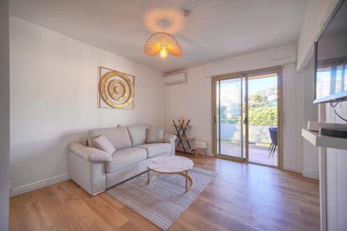 Lumineux studio LOGGIA, Alexandre III- proche CROISETTE A0B203