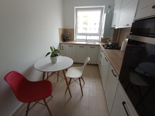 Nhà bếp/bếp nhỏ tại La Maia Acasă - Loftul urban