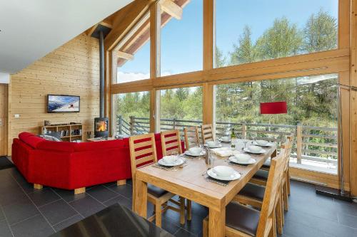 TV a/nebo společenská místnost v ubytování Chalet Anna
