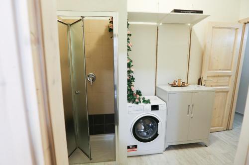 Stazione Rivadarno Guest House