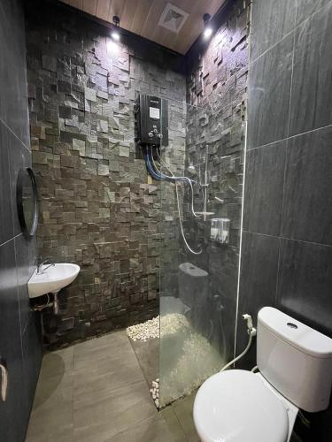 Ένα μπάνιο στο pojok kahyangan homestay and cabin