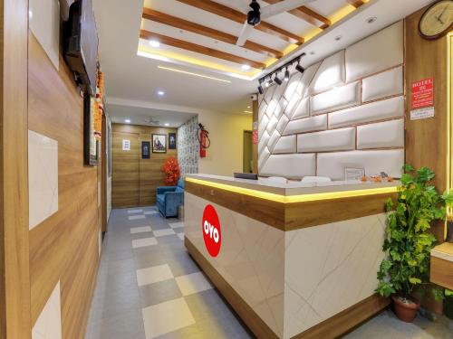 Gallery image of Hotel O MD GRAND AC Rooms in Vadodara