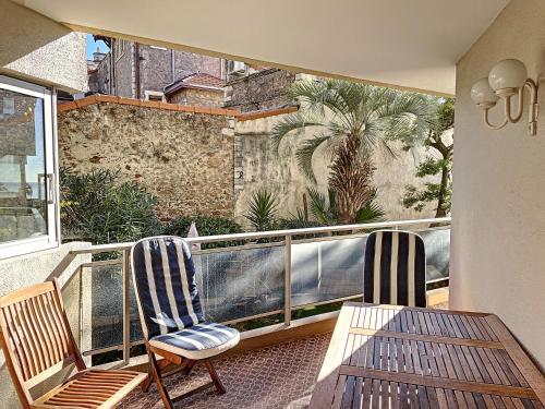 A deux pas des plages du Midi 305L