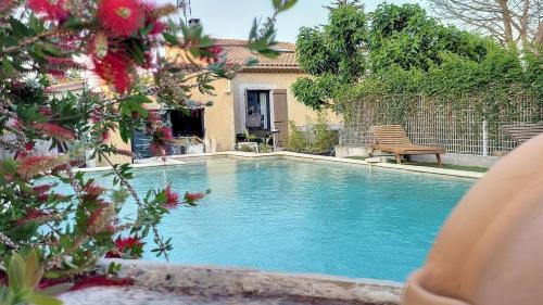 Maison des Cigales 8 personnes avec piscine