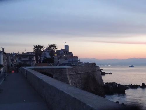 First floor apartment fully renovated