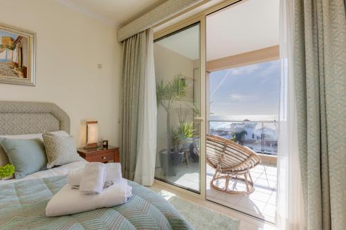 Postel nebo postele na pokoji v ubytování Burgau Penthouse