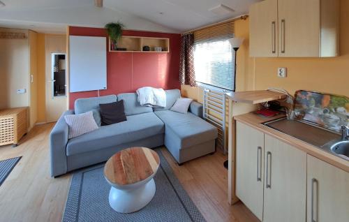 Gallery image of Awesome Stacaravan In Tzummarum in Tzummarum