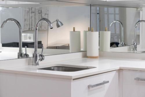 For You Rentals Puerta del Sol Apartments TEMPORAL PRE104B