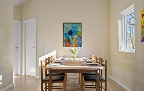 Φωτογραφία από το άλμπουμ του 4 Bedroom Stunning Home In Ringkøbing σε Ringkøbing